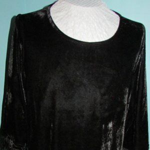 RAFAELLA BLACK "NEW" 1X VALOUR, TOP  w/ FRINGE